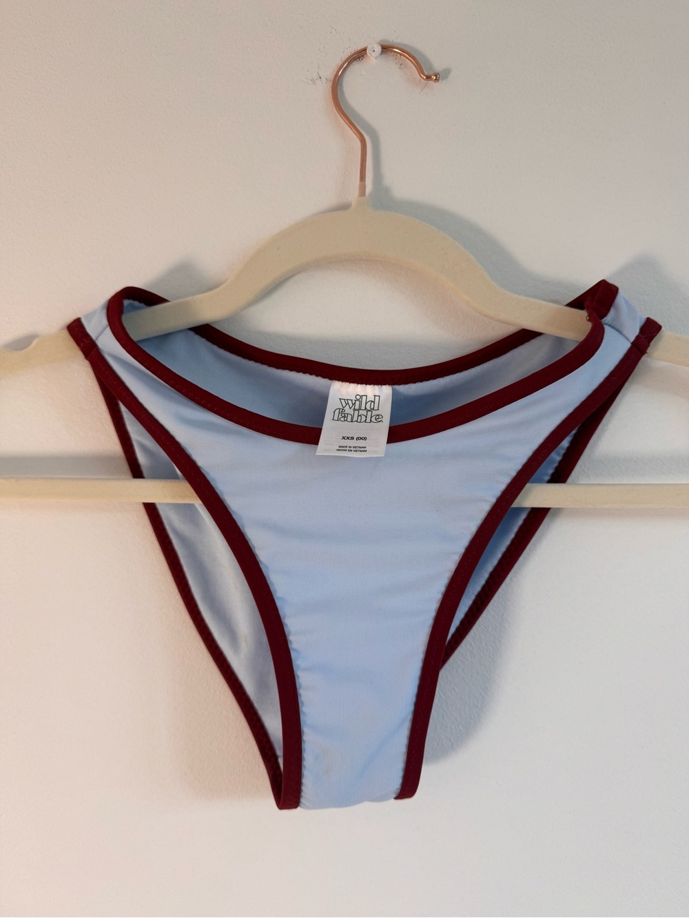 NWOT | Wild Fable Light Blue & Maroon Trim bikini Bottom